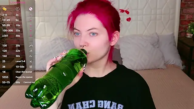 Lisa Adam online show from 04/18/26, 04:11