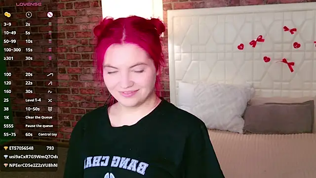 Lisa Adam online show from 04/18/26, 07:58