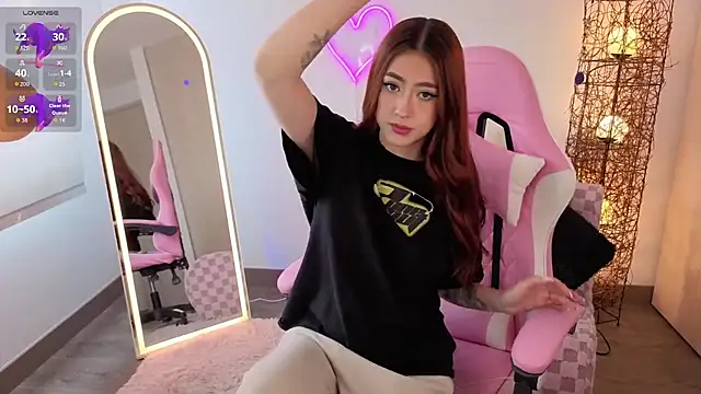 violet ch online show from 12/04/25, 06:38