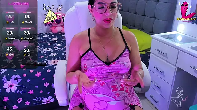 Snapshot of dahian_carter chatting on 12/31/24, 11:53 dahian carter online show from 12/31/24, 11:53