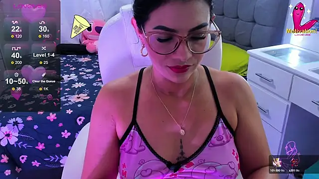 Snapshot of dahian_carter chatting on 01/05/25, 12:42 dahian carter online show from 01/05/25, 12:42