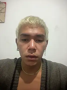 Snapshot of GianniStreet chatting on 12/05/25, 06:00 GianniStreet online show from 12/05/25, 06:00