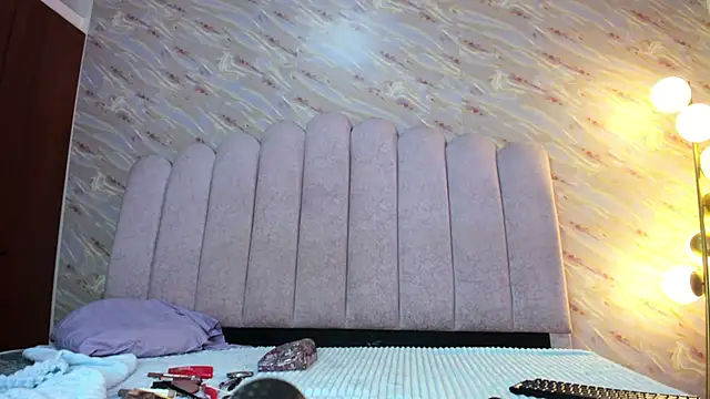 Snapshot of kathy-steven chatting on 02/21/26, 01:17 kathy-steven online show from 02/21/26, 01:17