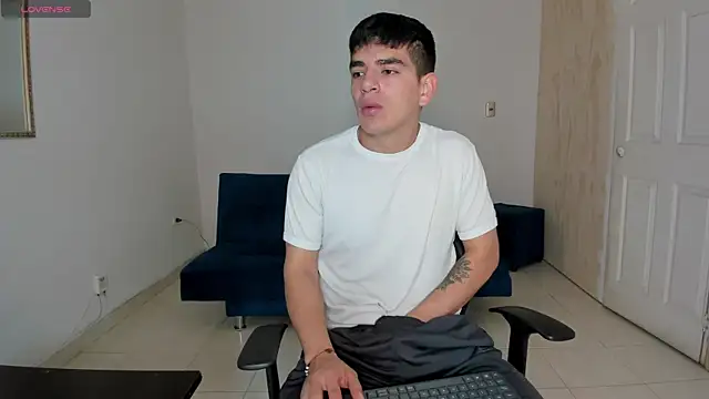 Ares Johnson online show from 09/19/25, 11:33