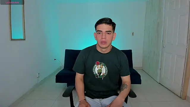 Ares Johnson online show from 10/03/25, 03:42
