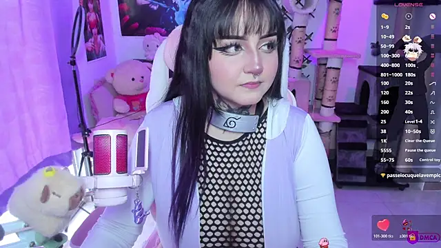 Snapshot of MaddyFooxx chatting on 07/11/26, 10:44 MaddyFooxx online show from 07/11/26, 10:44