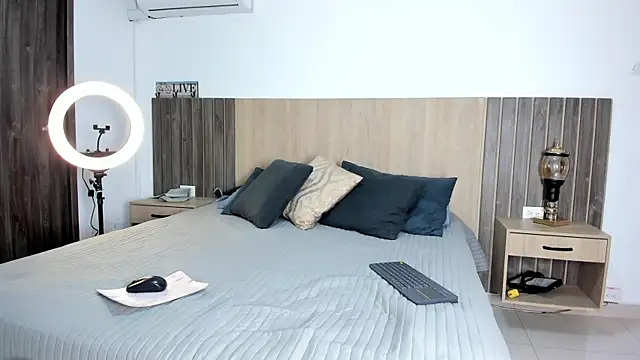 rebeca cortez  online show from 02/17/26, 07:53