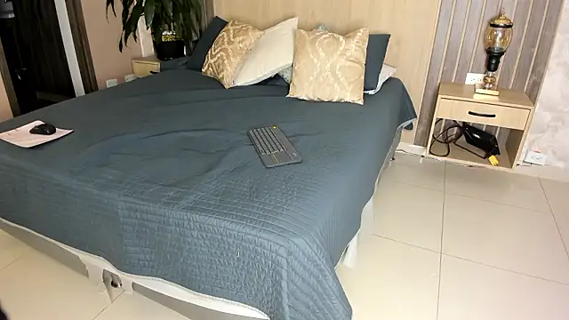 rebeca cortez  online show from 03/11/26, 07:31