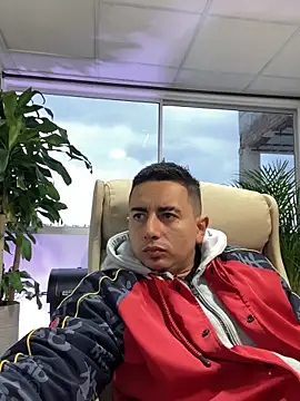 Snapshot of DanielGomez9 chatting on 12/28/24, 10:44 DanielGomez9 online show from 12/28/24, 10:44