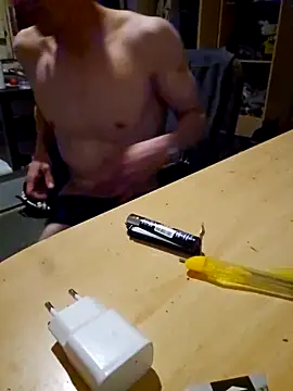 v4Tomasgrau9 online show from 04/09/26, 10:26