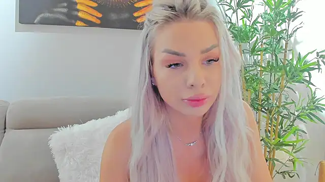 Russian Ava online show from 10/26/25, 04:46