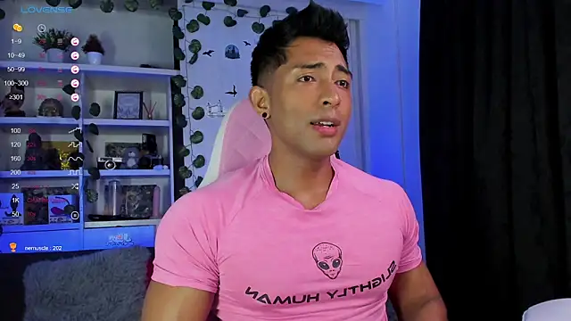 Couple muscle1 online show from 01/19/25, 10:49