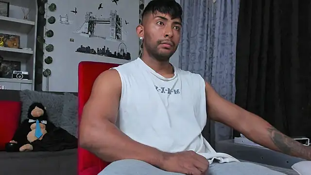 Couple muscle1 online show from 10/06/25, 07:00