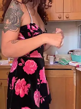 Strawberry queen91 online show from 10/16/25, 03:46