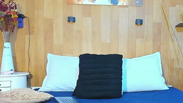 marianaa90 online show from 02/05/26, 04:11