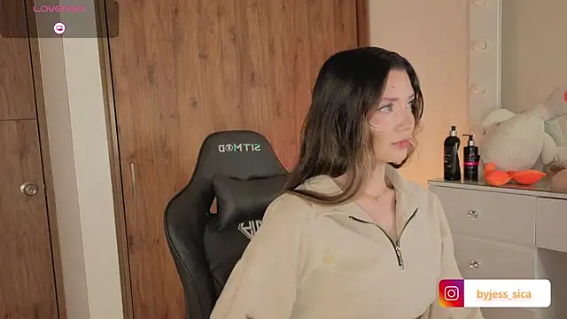 Snapshot of jessy__01 chatting on 10/01/25, 01:44 jessy  01 online show from 10/01/25, 01:44