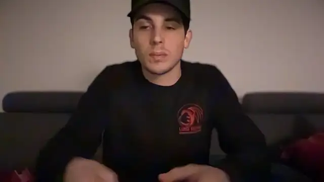 Snapshot of abe_in_red chatting on 02/22/25, 12:16 abe in red online show from 02/22/25, 12:16