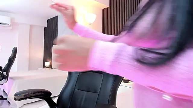 Snapshot of Madiee_Rhea chatting on 02/02/26, 07:34 Madiee Rhea online show from 02/02/26, 07:34