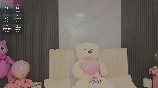 Madiee Rhea online show from 05/18/26, 08:25