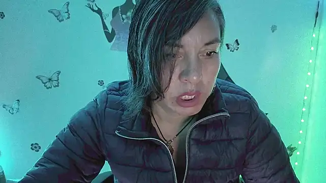 Lady breaks hearts online show from 03/08/26, 10:41