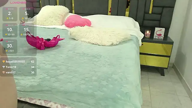 crissticutte online show from 03/16/25, 08:21