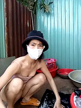 Snapshot of Lyly_sexy2k chatting on 03/02/25, 06:37 Lyly sexy2k online show from 03/02/25, 06:37