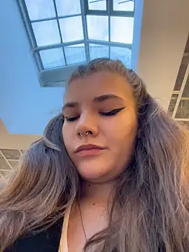Holy Tereza online show from 05/29/26, 03:32