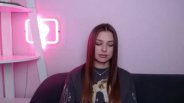 MilanaAngelAs online show from 04/06/26, 04:46