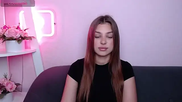 Snapshot of MilanaAngelAs chatting on 06/20/26, 04:48 MilanaAngelAs online show from 06/20/26, 04:48