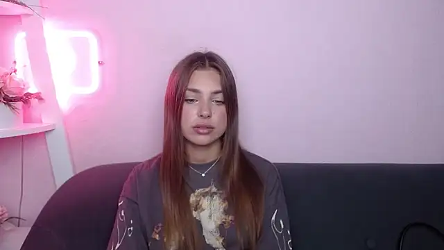 Snapshot of MilanaAngelAs chatting on 07/11/26, 04:48 MilanaAngelAs online show from 07/11/26, 04:48