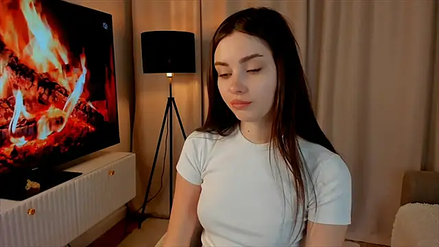 CarmenMoore26 online show from 03/17/25, 09:55