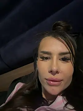 EvaZane online show from 02/15/25, 09:04