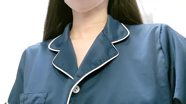 Snapshot of _mi_tsu_ki_ chatting on 03/02/25, 01:49 mi tsu ki online show from 03/02/25, 01:49