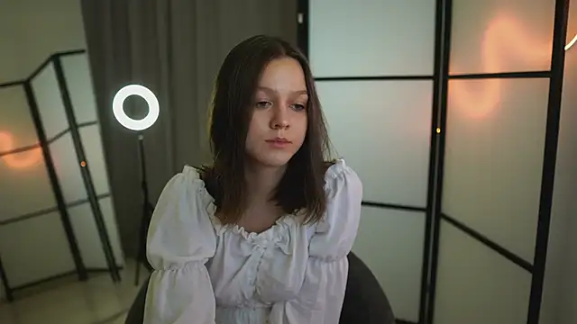 Snapshot of Addelin_Moon chatting on 03/15/25, 04:10 Addelin Moon online show from 03/15/25, 04:10