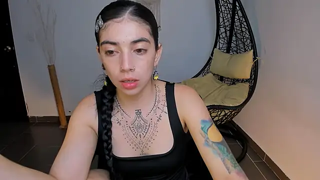 Nina-monroe online show from 02/13/25, 10:54