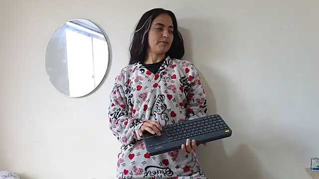 Snapshot of ViolettaSummer chatting on 02/22/25, 04:09 ViolettaSummer online show from 02/22/25, 04:09