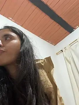 ViolettaSummer online show from 03/01/26, 12:01