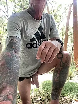 hhhorniee online show from 02/11/25, 03:08