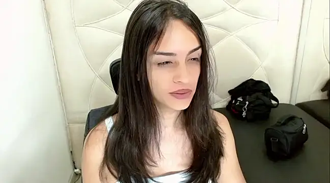 Dollbehavior  online show from 12/17/24, 09:28