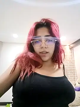 Rousse Collinss online show from 01/05/25, 10:19