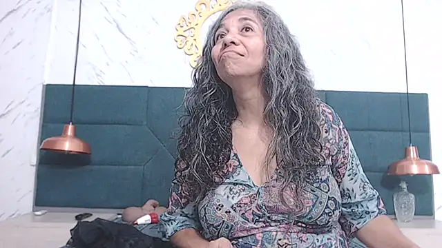 Snapshot of chanel_grant chatting on 04/18/26, 06:12 chanel grant online show from 04/18/26, 06:12