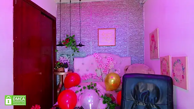 REDHOTTER  online show from 02/11/26, 07:52