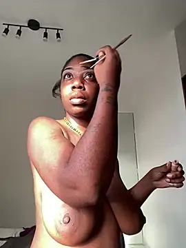 Snapshot of hotcoco28 chatting on 01/07/25, 02:30 hotcoco28 online show from 01/07/25, 02:30