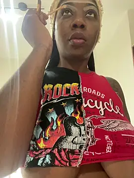 Snapshot of hotcoco28 chatting on 02/20/25, 02:51 hotcoco28 online show from 02/20/25, 02:51