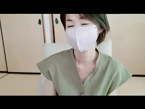 xxArisaxx online show from 09/28/25, 06:19