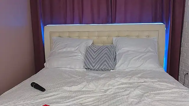 sofia  home online show from 03/17/25, 09:22