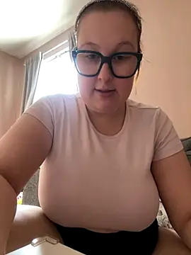 Misssmilf online show from 11/20/25, 10:48