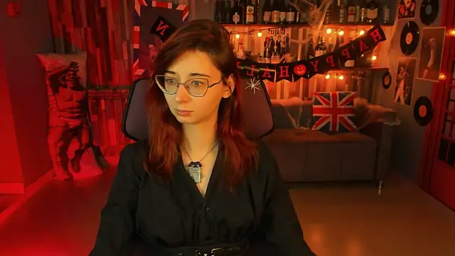 Orianna Fox online show from 10/18/25, 09:21