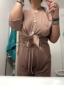 AllysonK online show from 12/23/25, 11:08