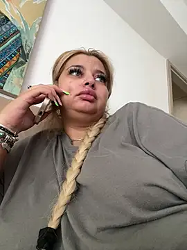 Snapshot of AllysonK chatting on 07/15/26, 12:21 AllysonK online show from 07/15/26, 12:21